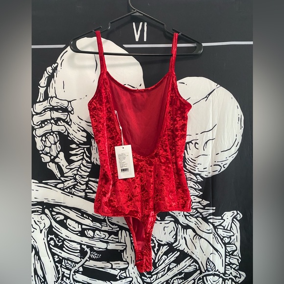 Red Velvet Bodysuit - New With Tags - Picture 2 of 5